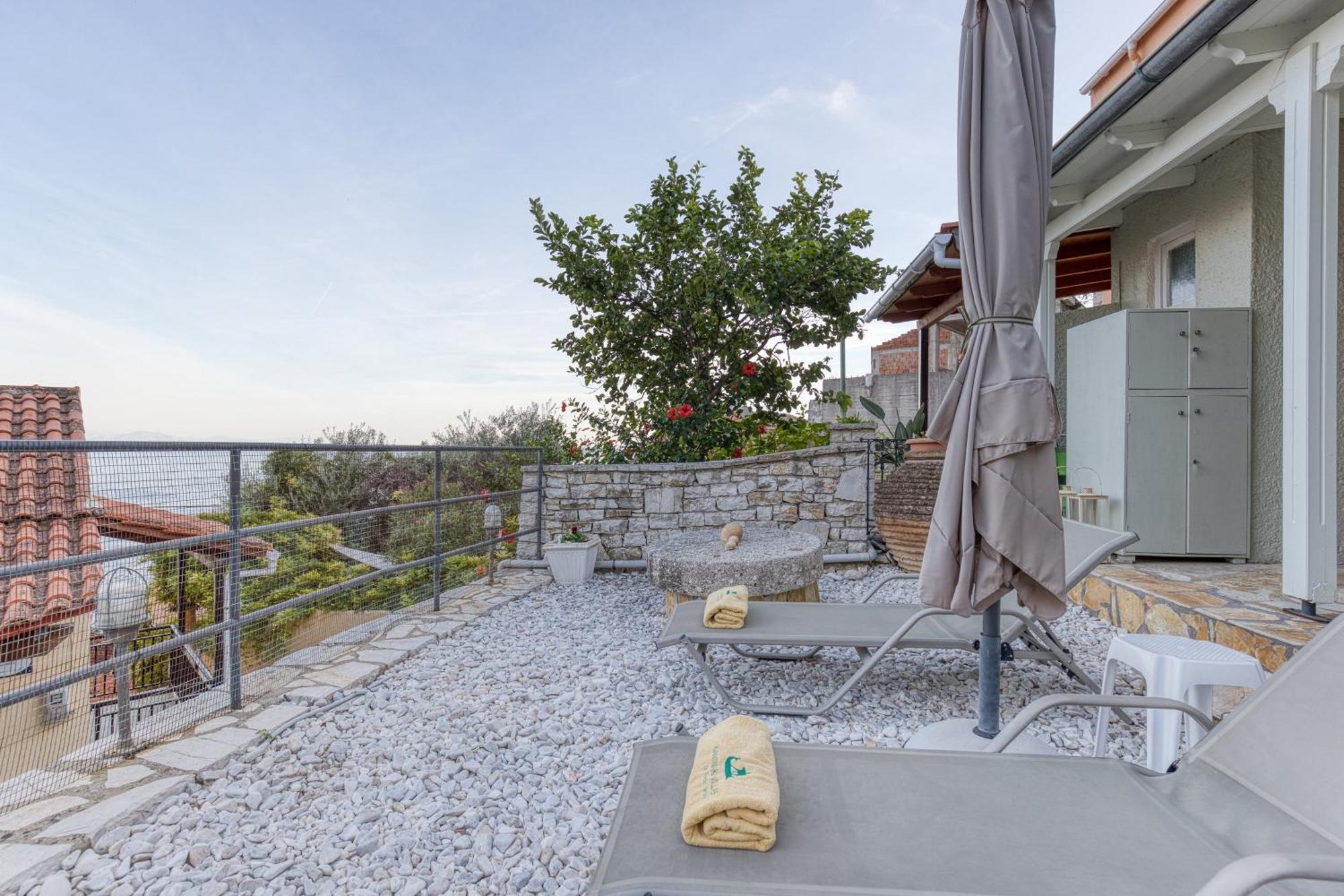 Villa Angeliki By Tsiolis Family Katavolos Екстер'єр фото